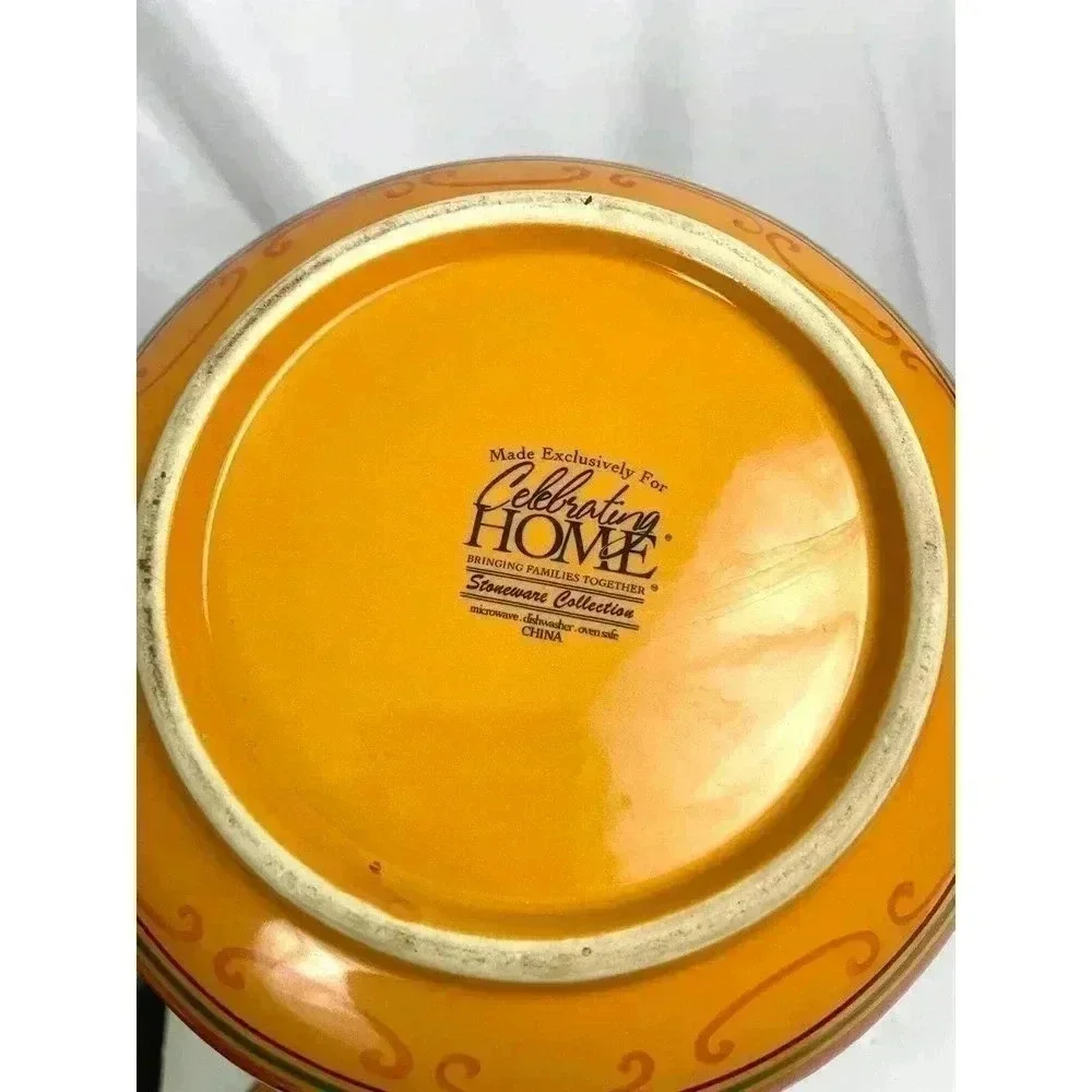 Stoneware Tuscan 3 Quart Bean Pot Casserole with Lid Microwave Oven Safe‎
